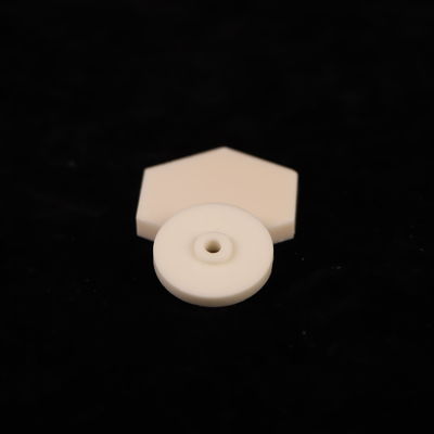 다이렉트릭 강도 18-20 KV/mm 압축 강도 3000 MPa 다이렉트릭 상수 9.6 알루미늄 산화물 세라믹