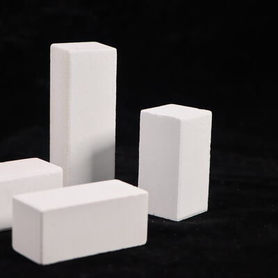 추운 분쇄 강도 90MPA 이상 오븐 코룬덤 멀리트로 구성된 포스트와 밀도 2.8gcm3 산업 오븐 시스템에서 성능을 위해 설계