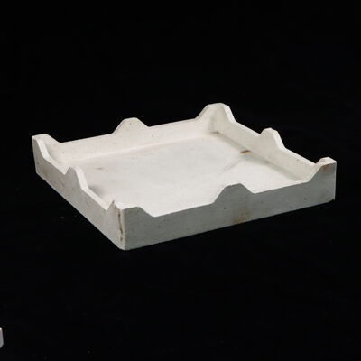 세라믹 및 야금 산업에서 소성 사이클 동안 높은 안정성을 유지하도록 설계된 내구성이 오래가는 내화성 사가